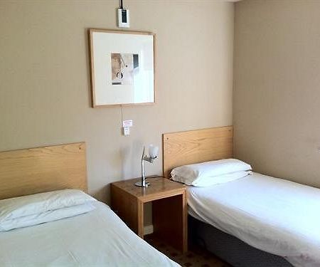 Holroyd Arms Apartman Guildford Kültér fotó